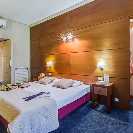 Alojamento de Acomodação e Pequeno-almoço Rovati 3*